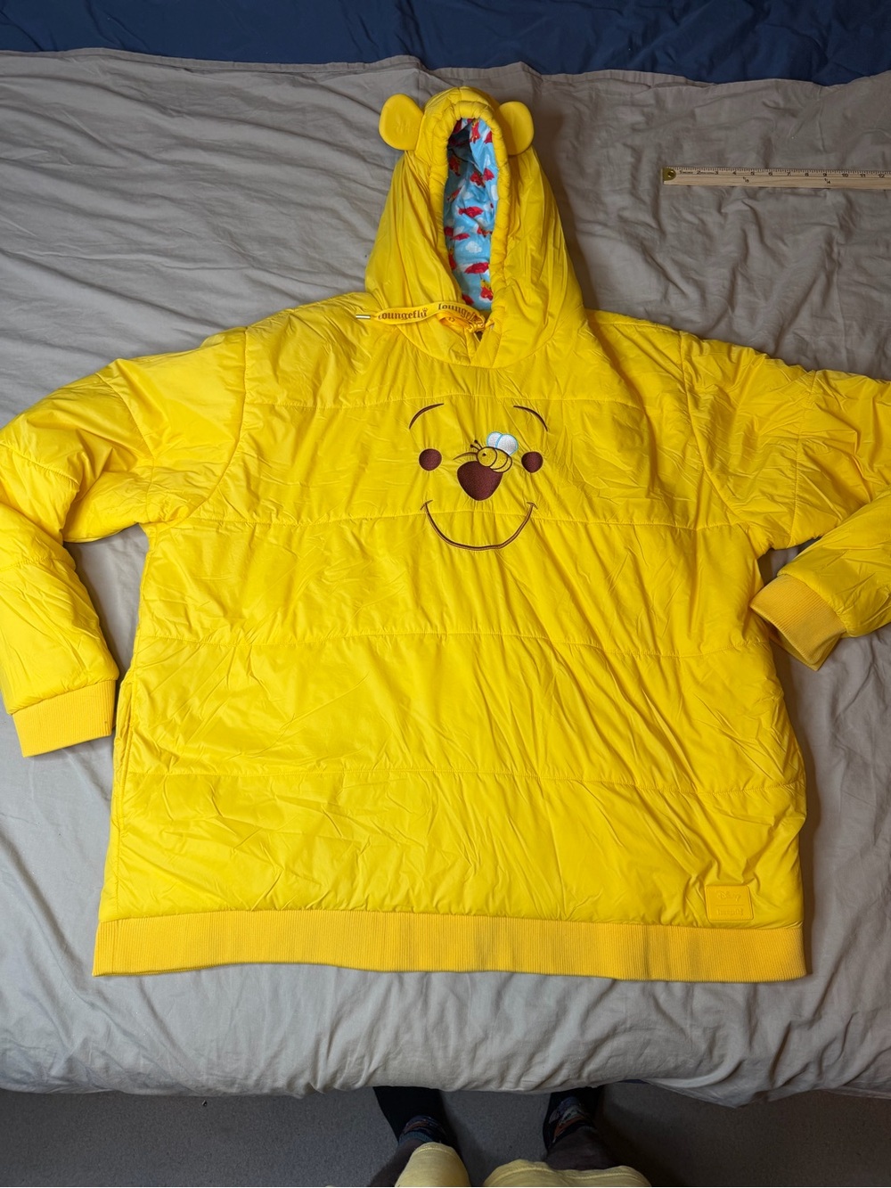Loungefly Disney Winnie The Pooh Rainy Day Puffer Hoodie Yellow Size 3X
